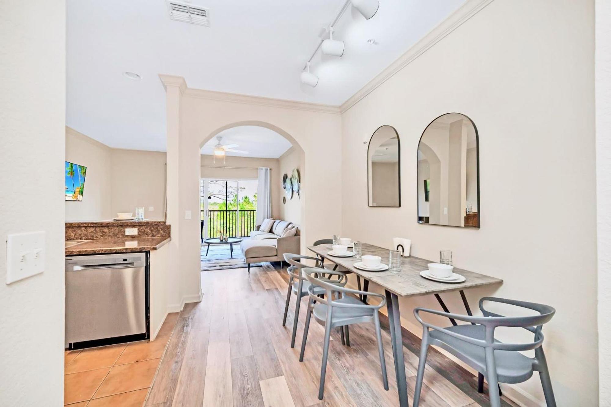 Bright Condo - 2Br With Pool & Hot Tub, Near Disney! Orlando Exterior photo
